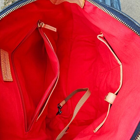 Dooney and Bourke Satchel Handbag Crossbody Shoulderbag Patent Leather Pre-owned - Picture 9 of 12